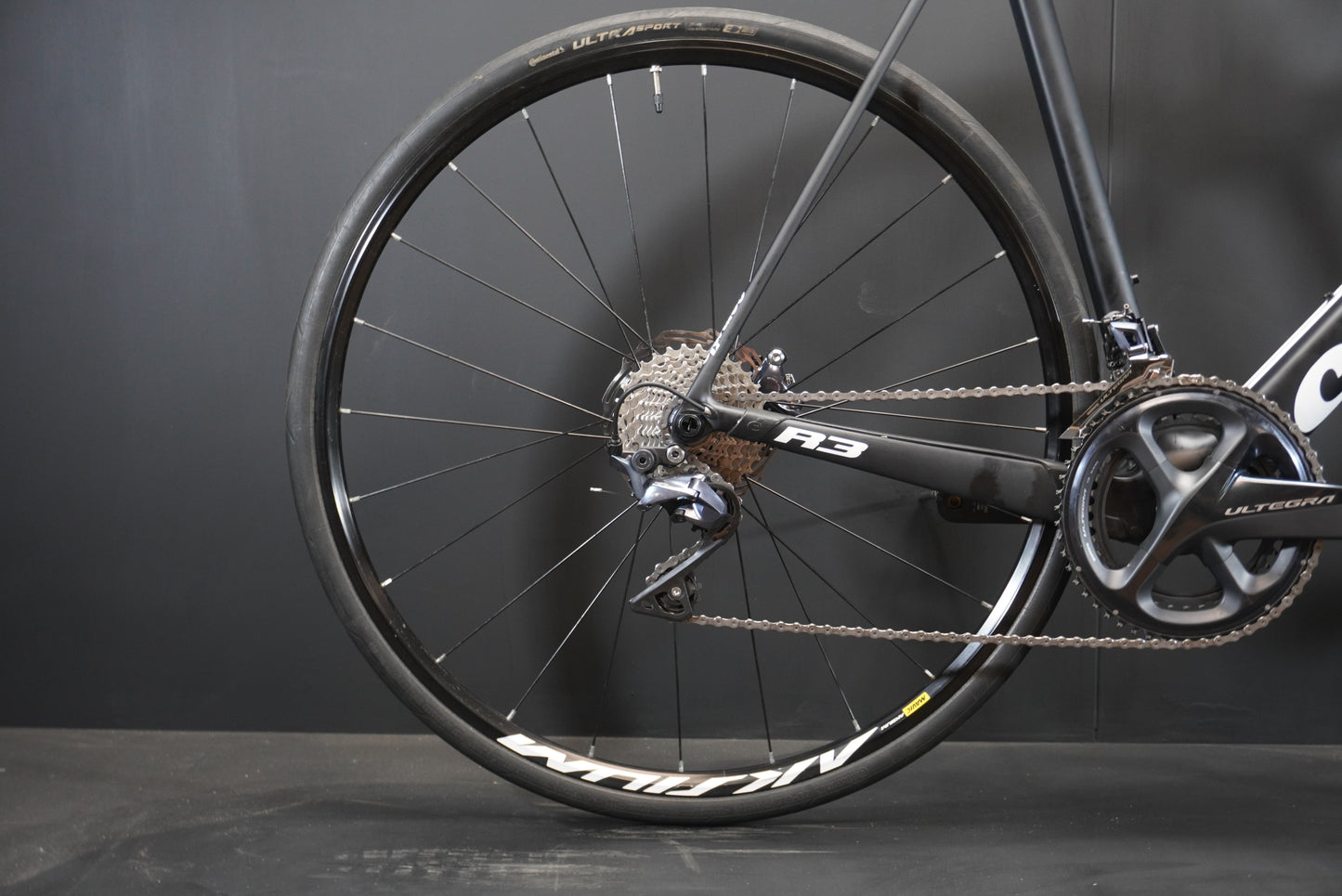 Cervelo R3 Ultegra Carbon Disc Road Bike 2020 - 61cm