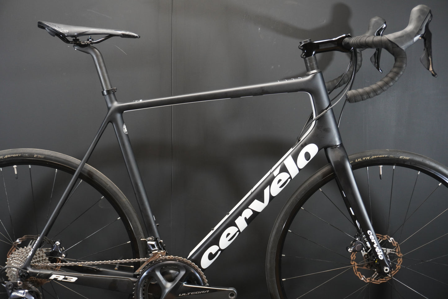 Cervelo R3 Ultegra Carbon Disc Road Bike 2020 - 61cm