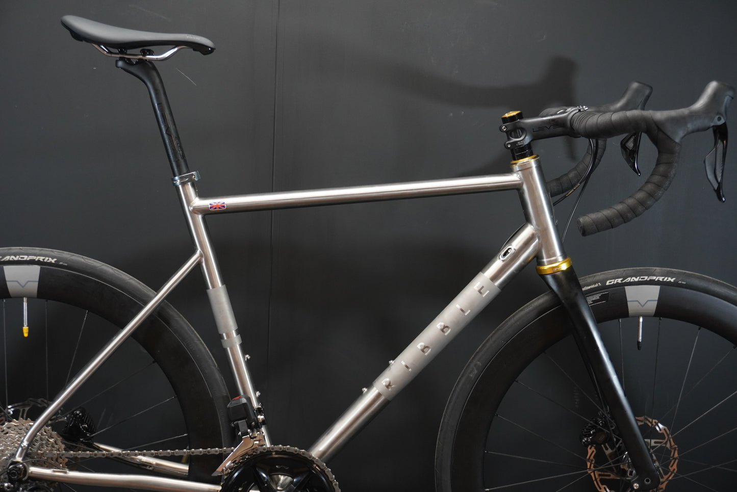 Ribble Endurance Ti 105 Di2 Disc Road Bike 2023 - Large