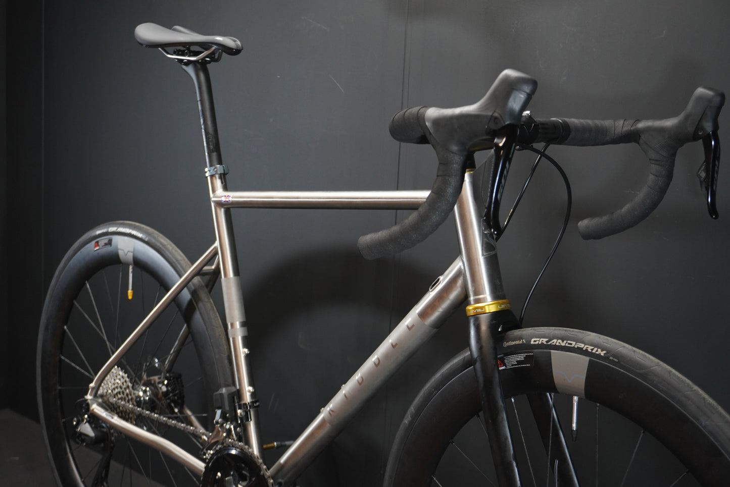 Ribble Endurance Ti 105 Di2 Disc Road Bike 2023 - Large