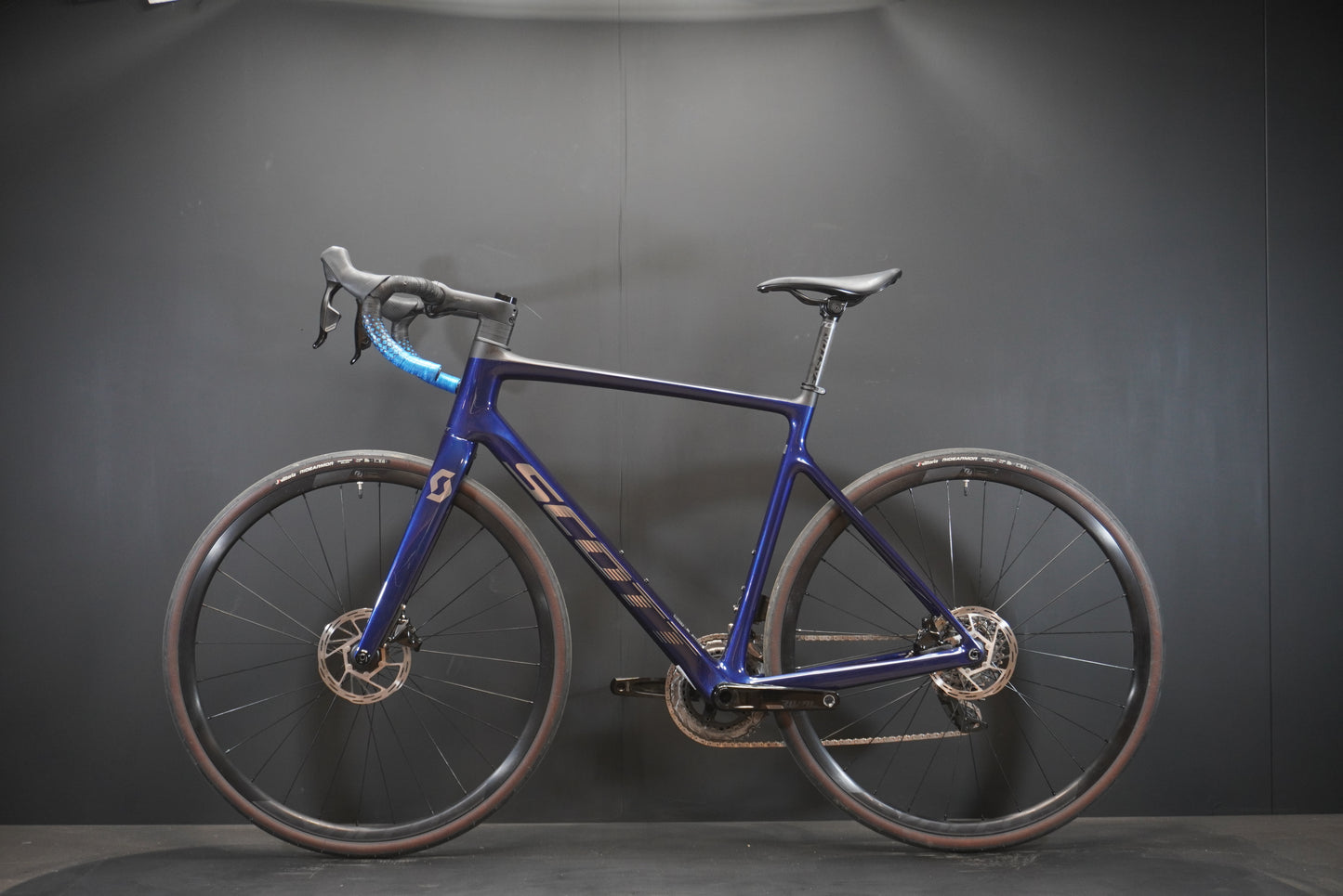 Scott Addict 10 Rival AXS Carbon Disc Road Bike 2022 - Large 56cm
