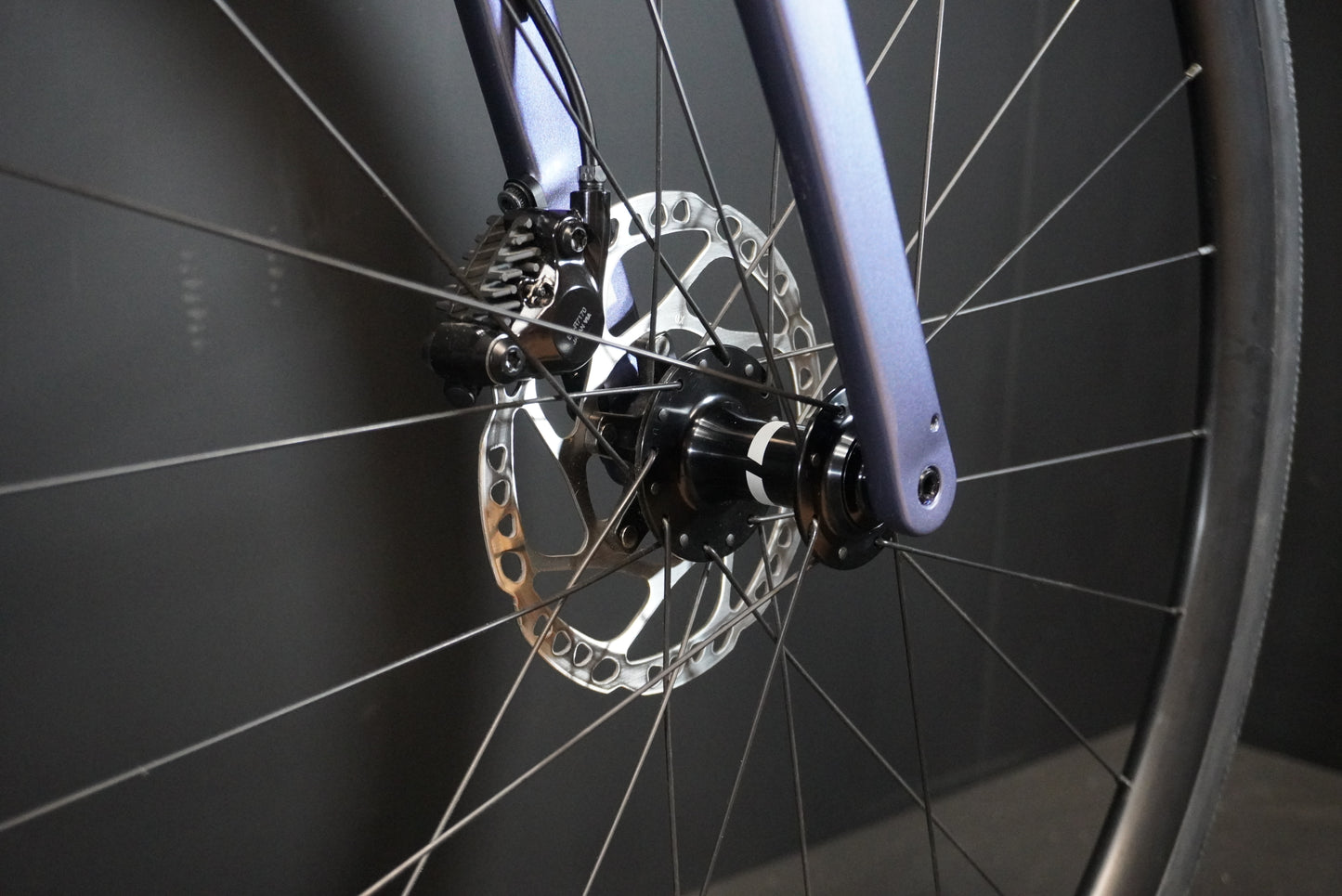 Giant Defy Advanced 1 105 Di2 Carbon Disc Road Bike 2026 - Large
