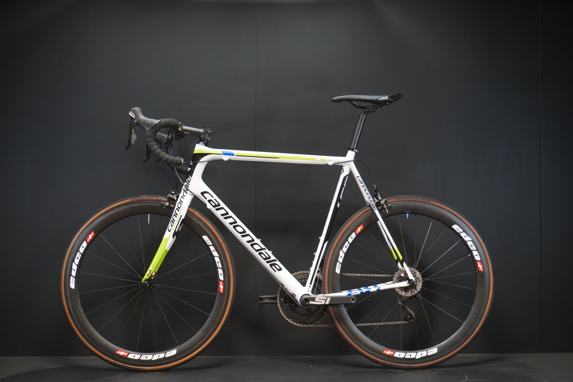 Cannondale Supersix Evo 105 carbon road bike - 60cm