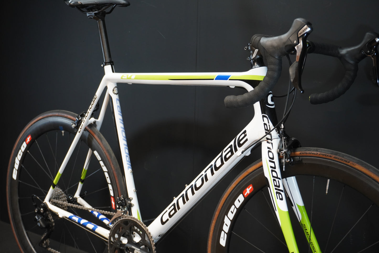 Cannondale Supersix Evo 105 carbon road bike - 60cm