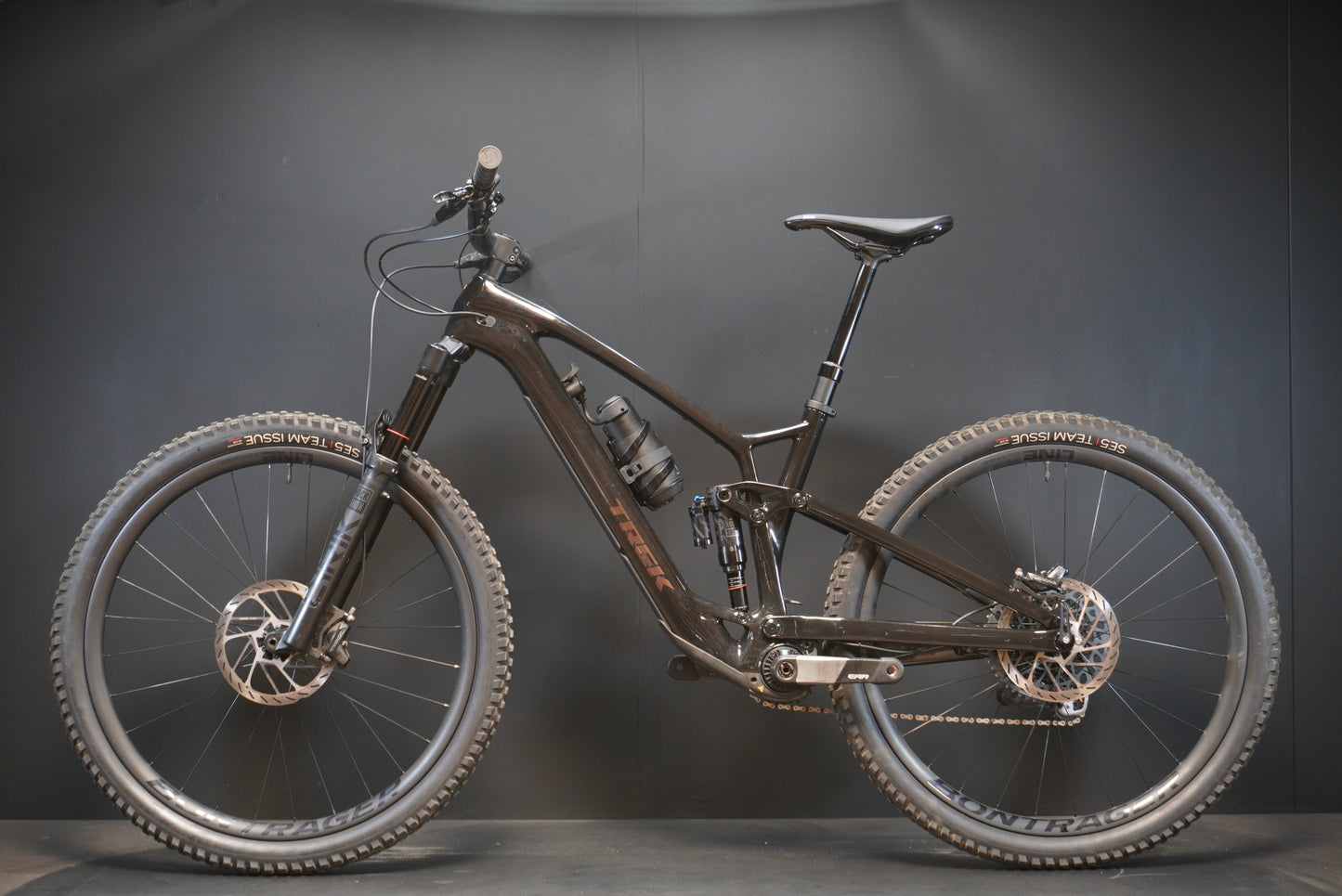 Trek Fuel EXE 9.8 GX AXS & Range Ext. FS E-MTB 2023 - Large - 14 Miles