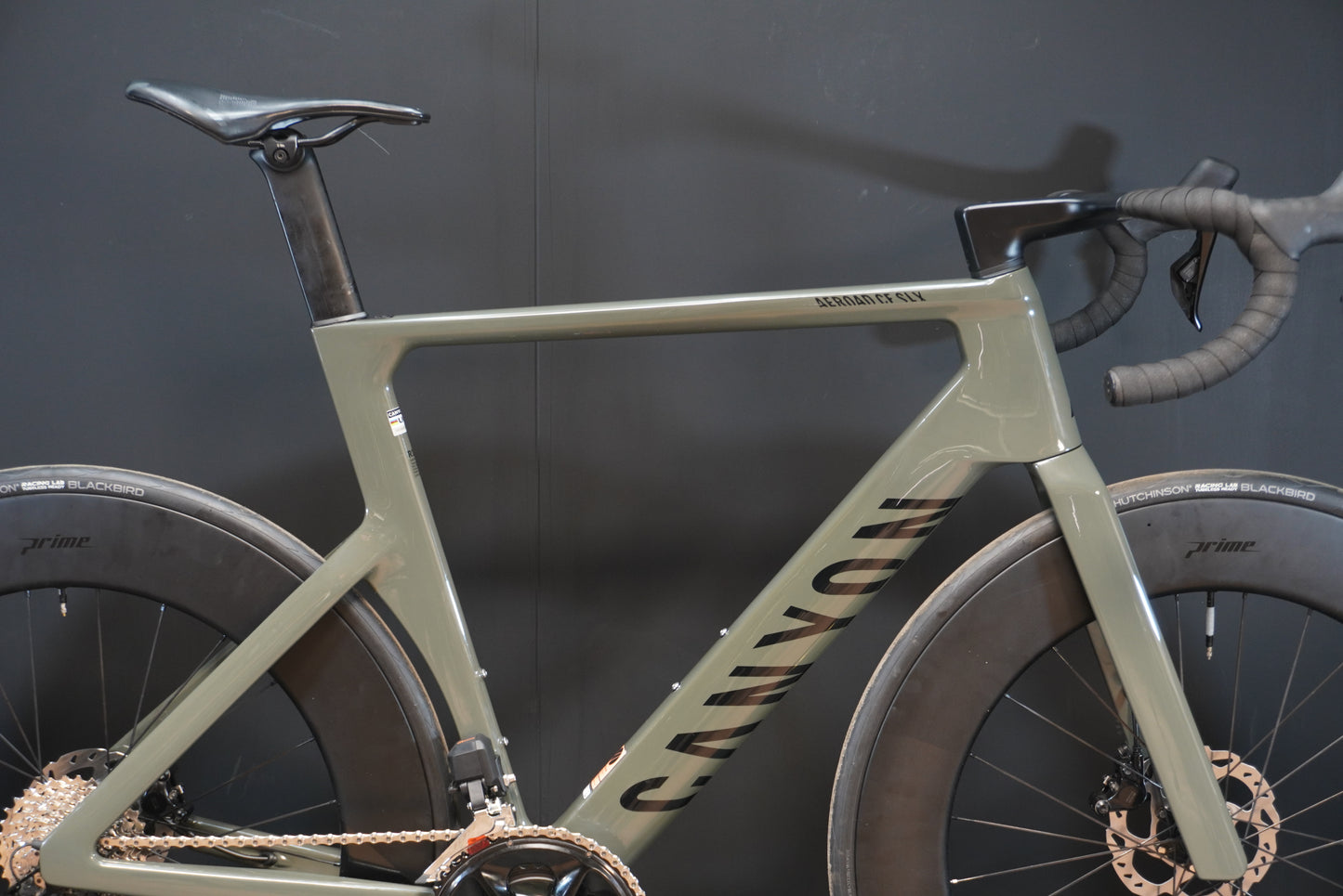 Canyon Aeroad CF SLX 7 105 Di2 Carbon Disc Road Bike 2025 - Large