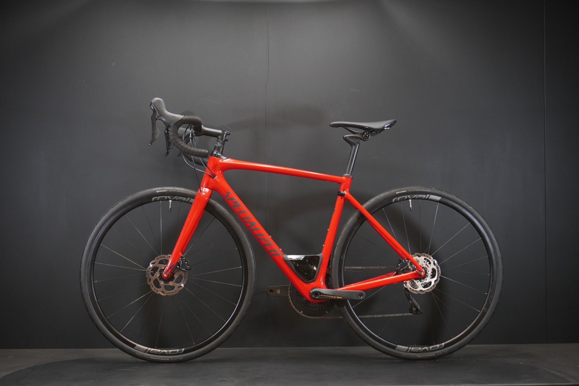 Specialized Roubaix Expert Ultegra Carbon Disc Road Bike 2018 - 54cm