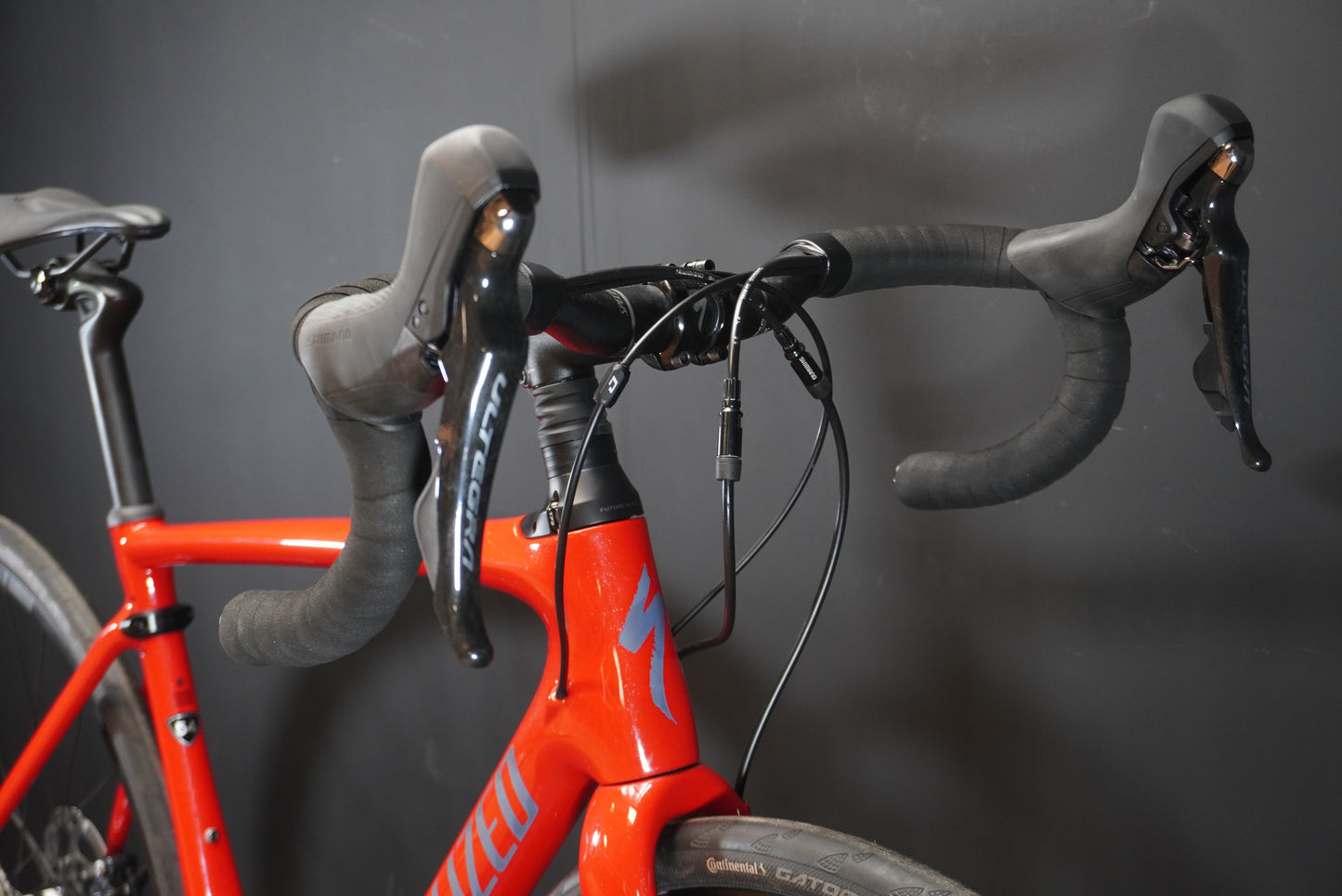 Specialized Roubaix Expert Ultegra Carbon Disc Road Bike 2018 - 54cm