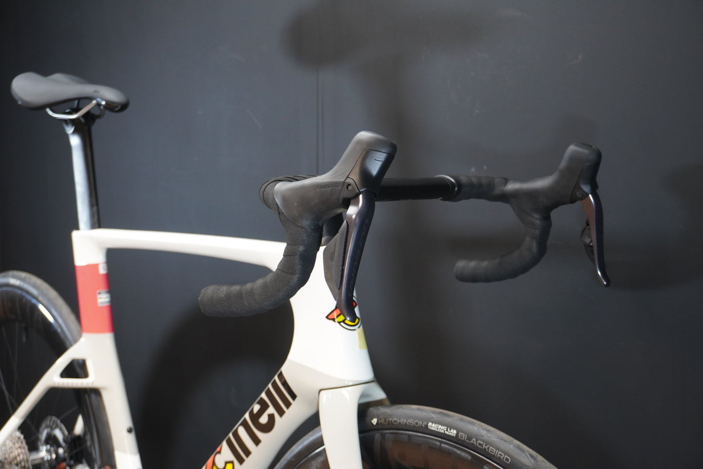 Cinelli Aeroscoop Ultegra Di2 Carbon Disc Road Bike 2026 - Large
