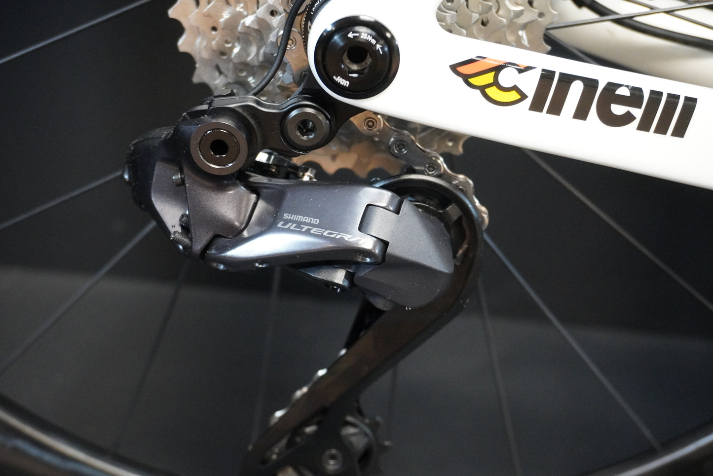 Cinelli Aeroscoop Ultegra Di2 Carbon Disc Road Bike 2026 - Large
