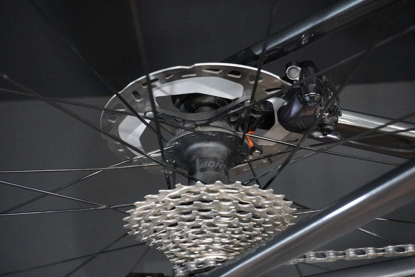Trek Madone SL6 Ultegra Di2 Carbon Disc Road Bike 2021 - 54cm