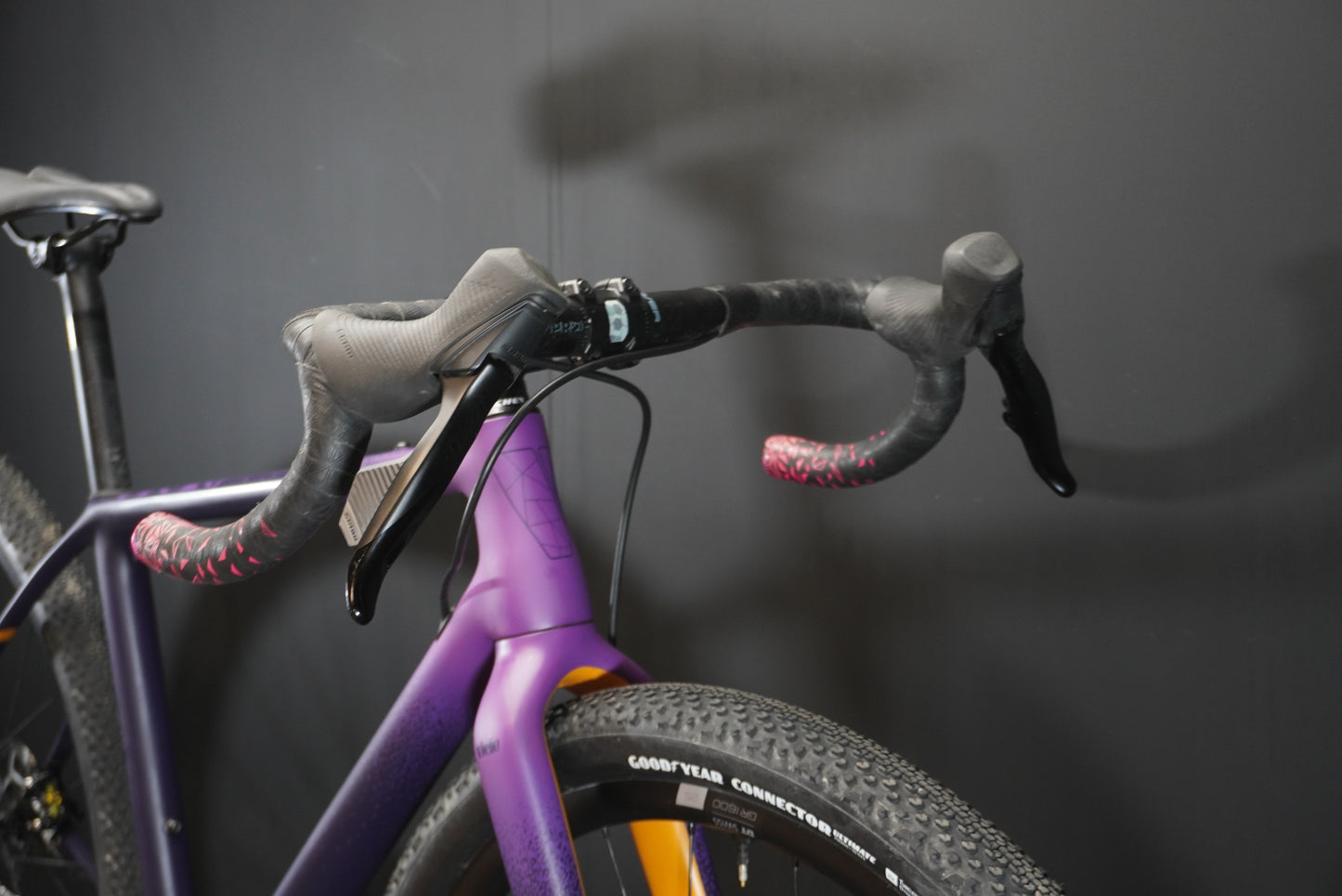 Vielo V+1  Rival AXS & P/M Carbon Disc Road Bike 2025 - Small