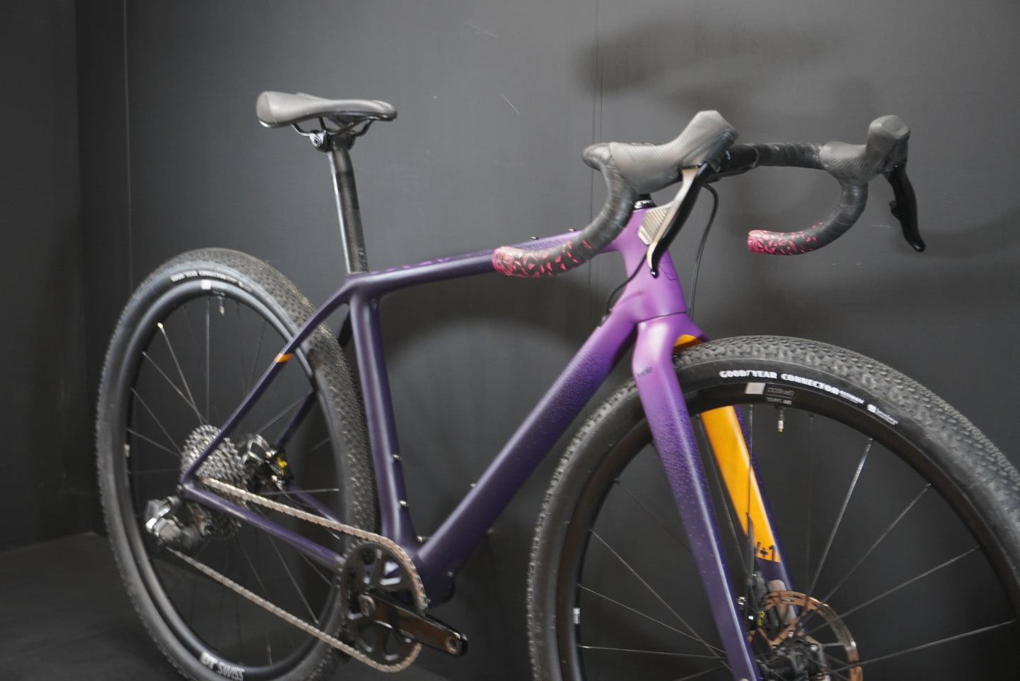 Vielo V+1  Rival AXS & P/M Carbon Disc Road Bike 2025 - Small