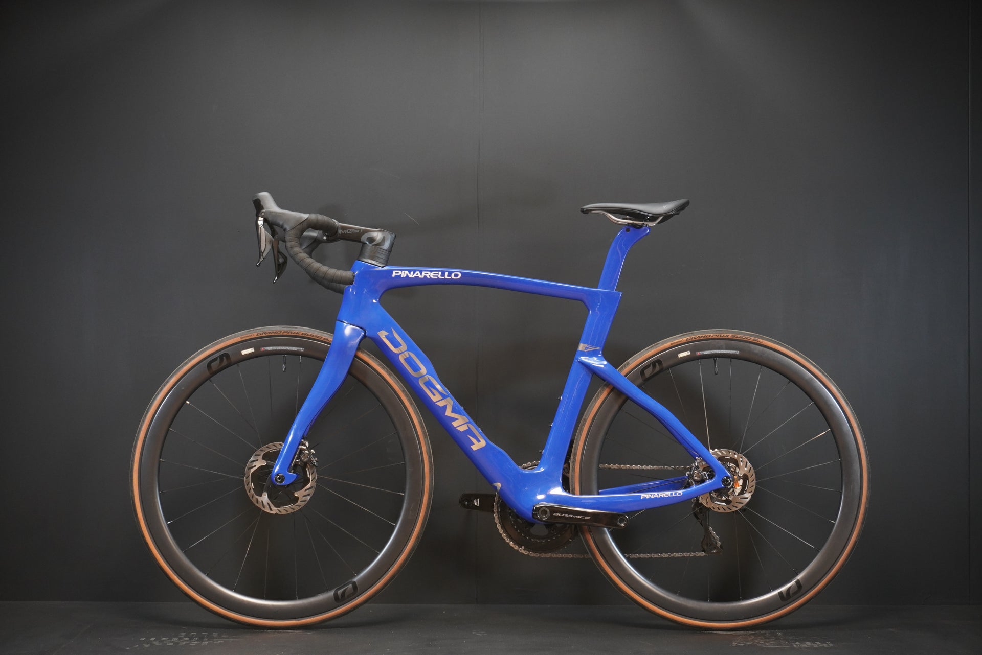 Pinarello Dogma F Carbon Disc Road Bike 2024 - 55cm
