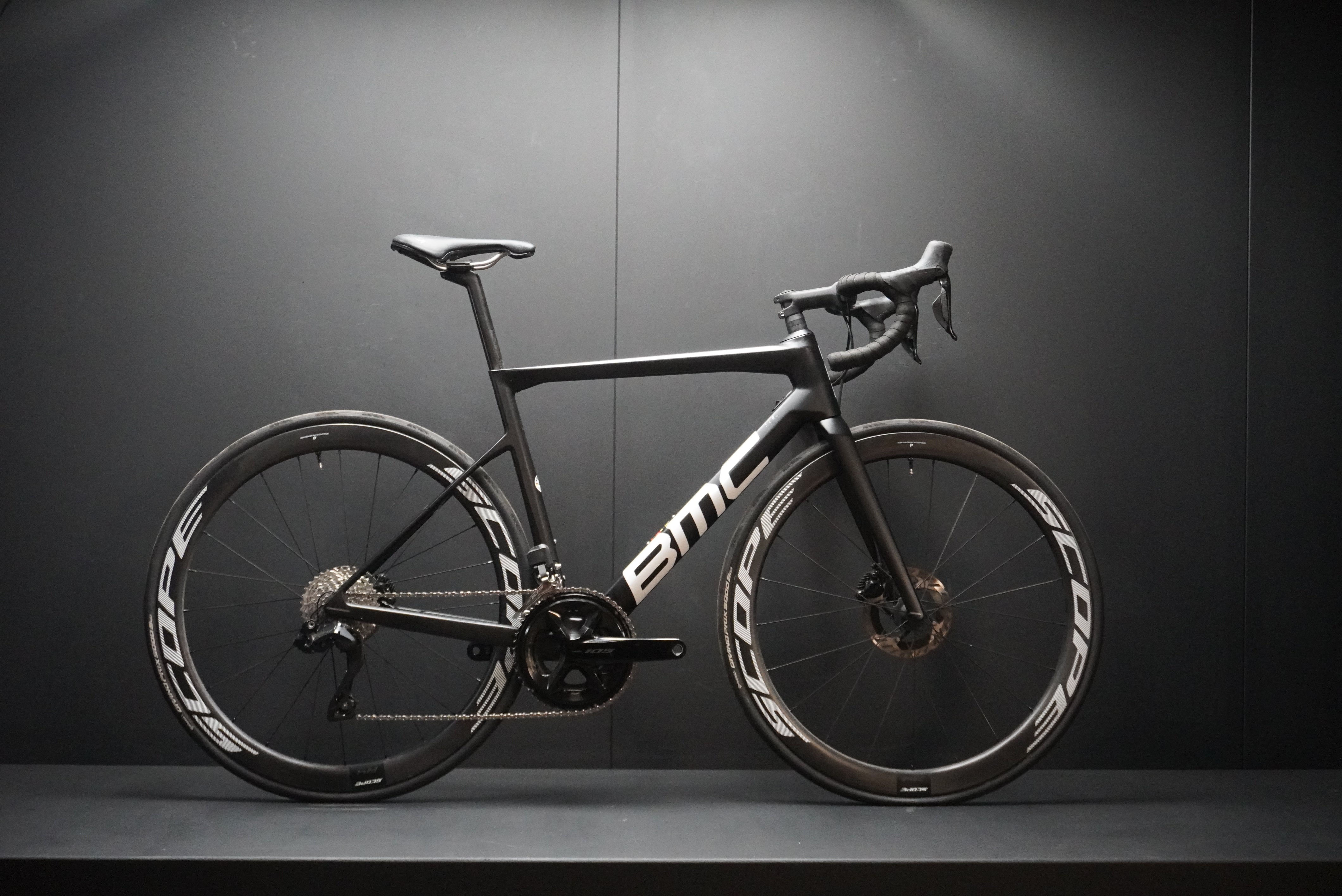 BMC Teammachine SLR Seven 105 Di2 Carbon Disc Road Bike 2023 - 54cm -