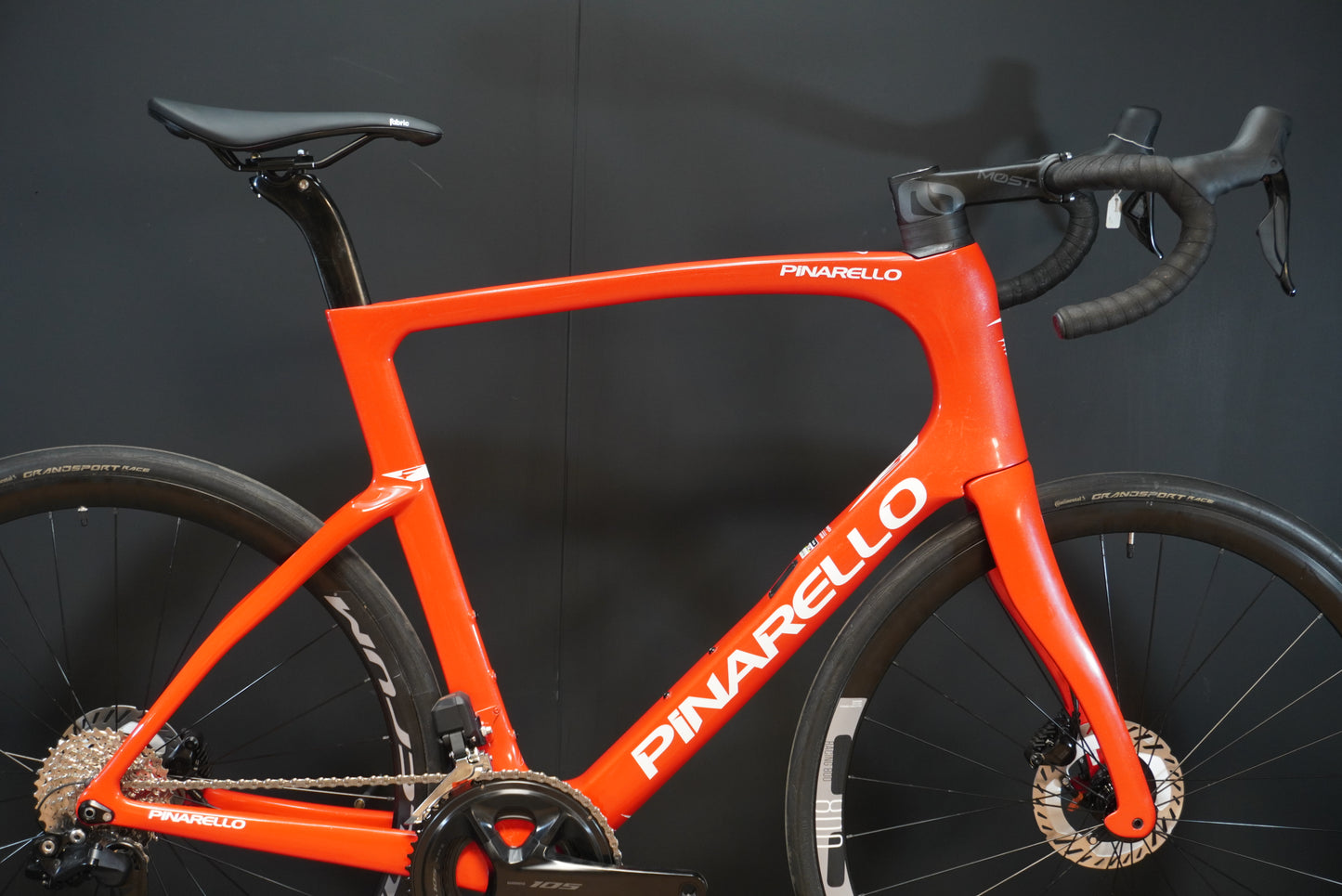 Pinarello F5 105 Di2 Carbon Disc Road Bike 2024 - 59.5cm
