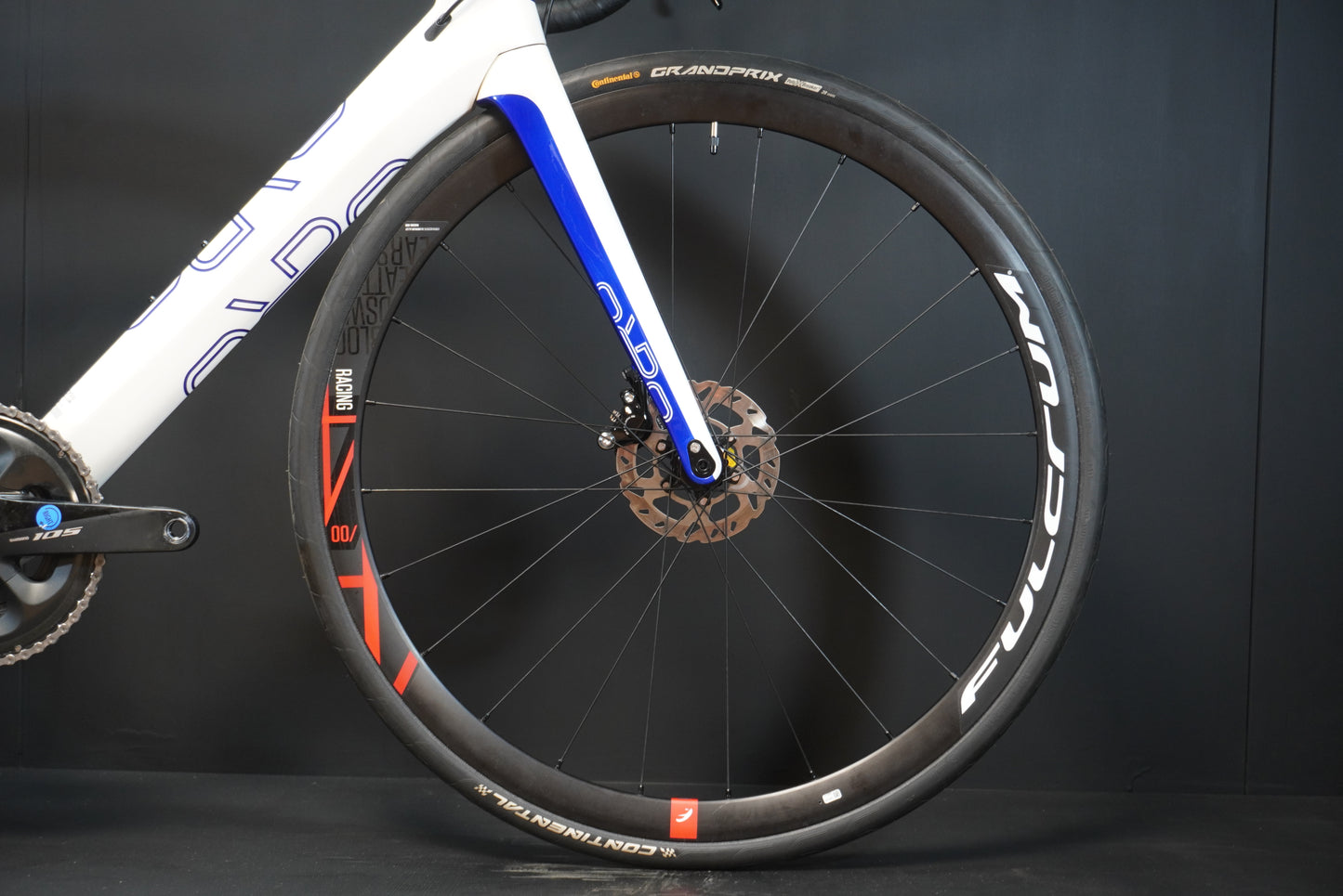 Orro Venturi Evo Tri 105 Carbon Disc Road/Triathlon Bike 2020 - Medium
