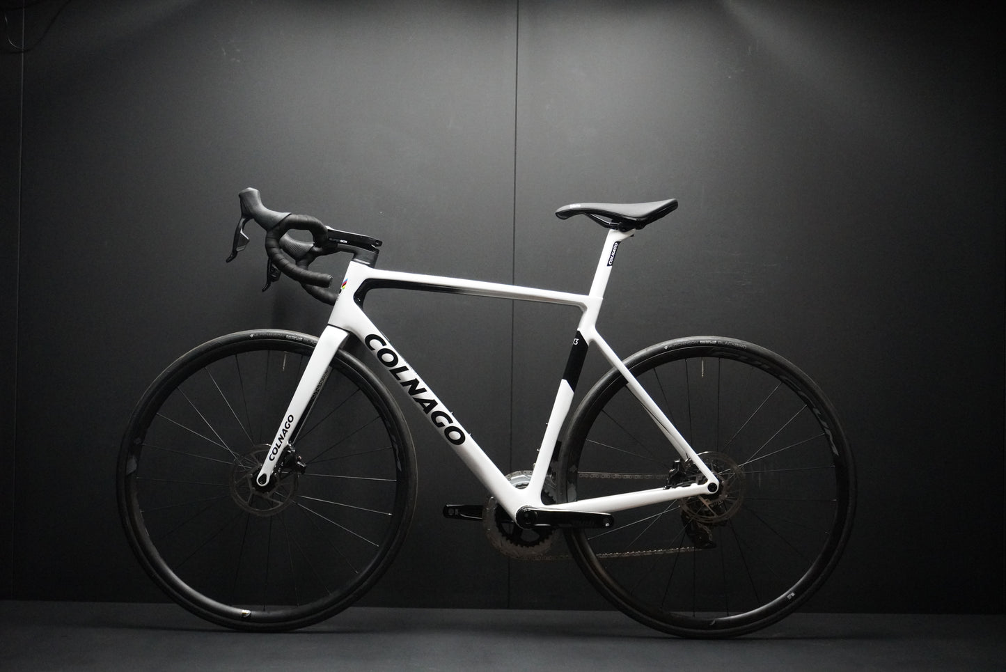 Ex-Display Colnago V3 AXS Carbon Disc Road Bike 2023 - 52s