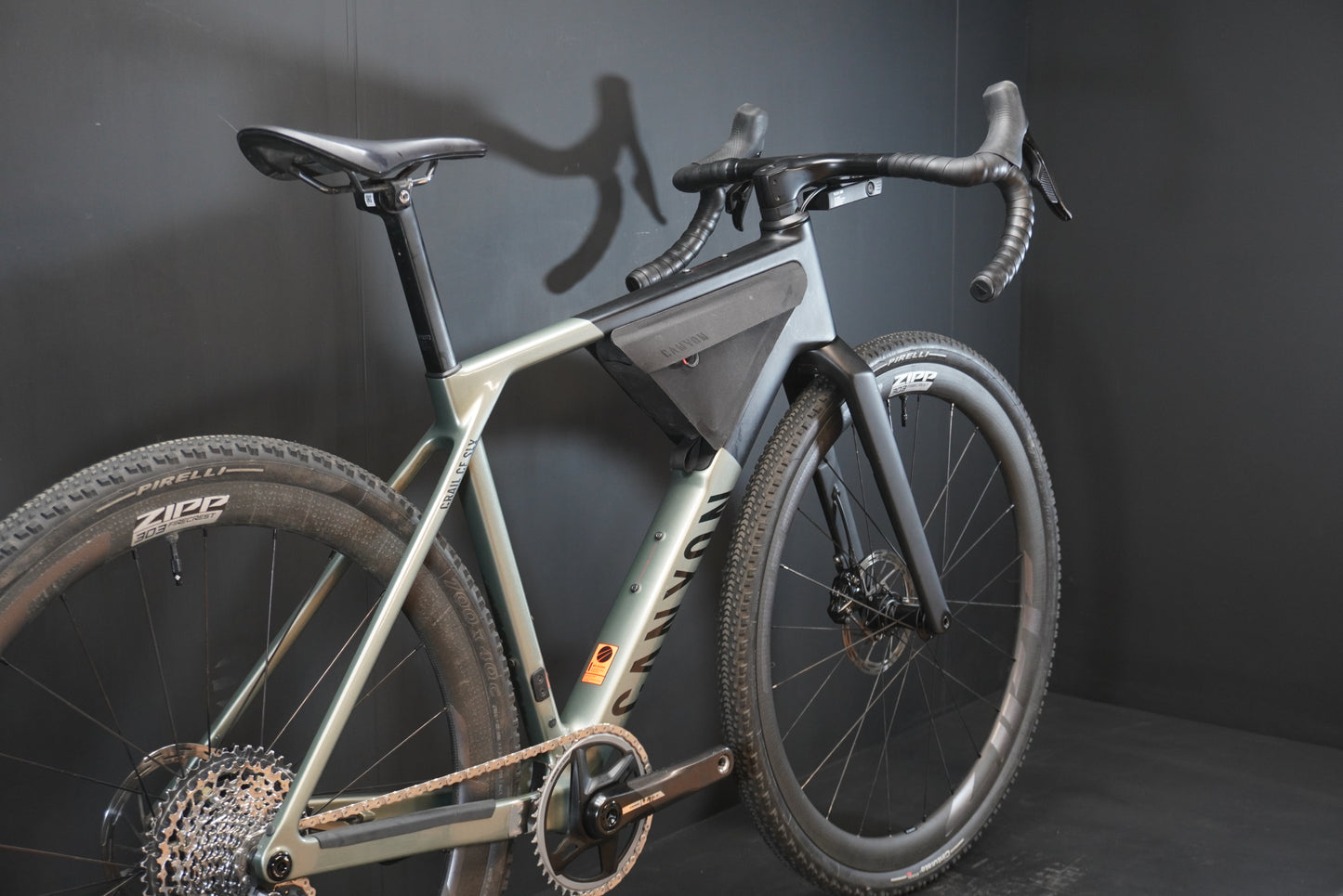 Canyon Grail CF SLX 8 AXS Carbon Disc Gravel Bike 2024 - Small