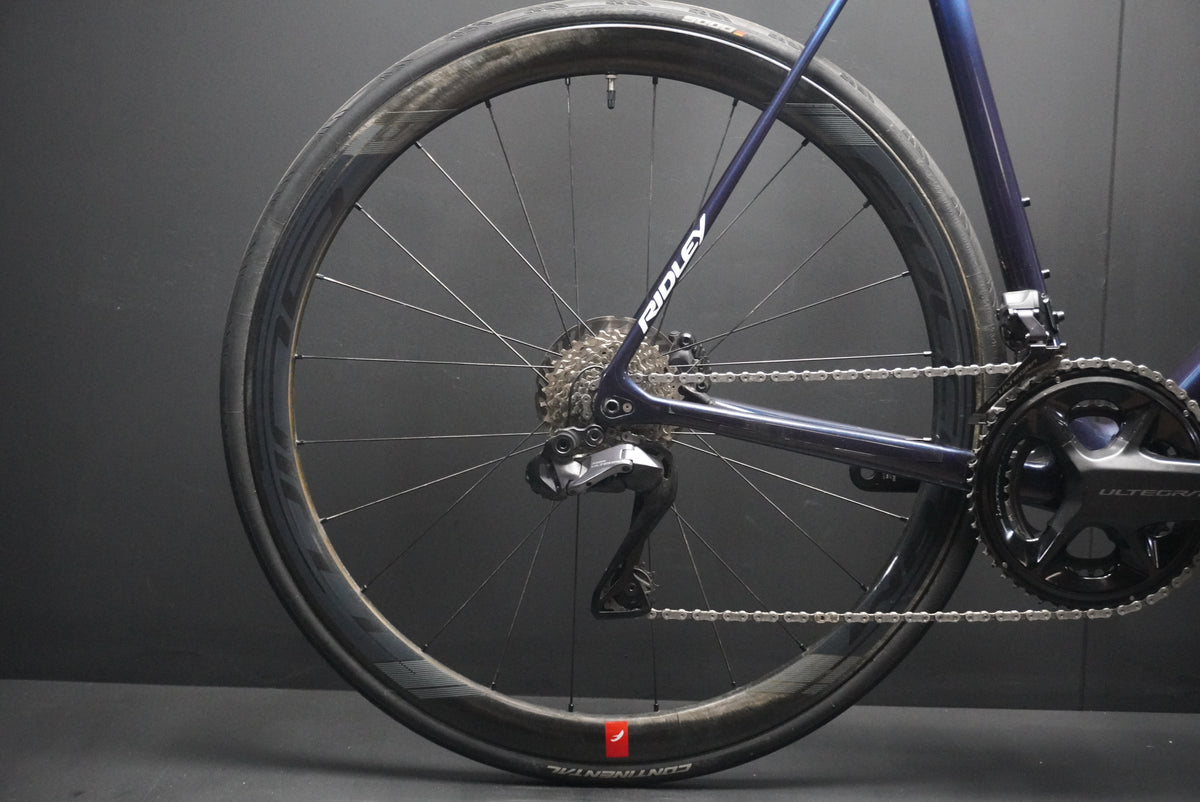 Side View Ridley Ridley Helium SLX Di2 Carbon Disc Road Bike 2023 - Large