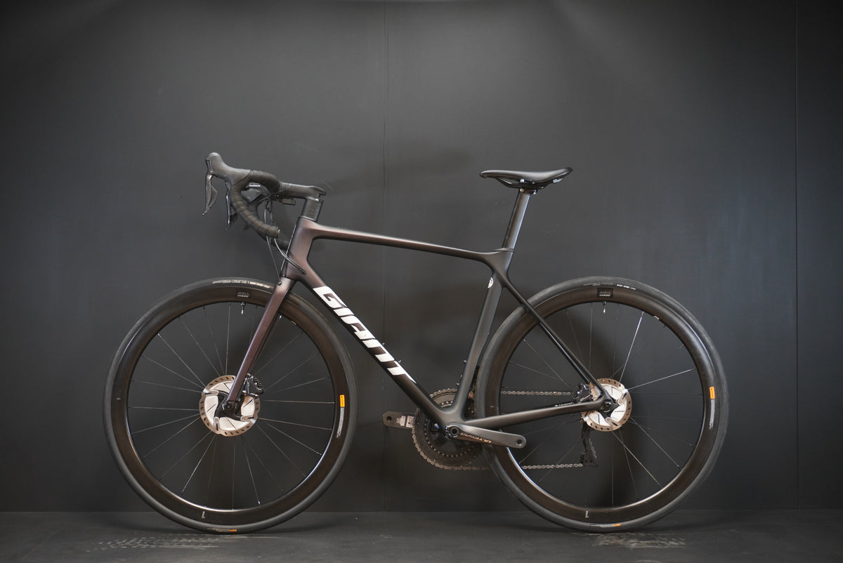 Giant TCR Advanced Pro Disc 0 Carbon Road Bike 2021 - M/L