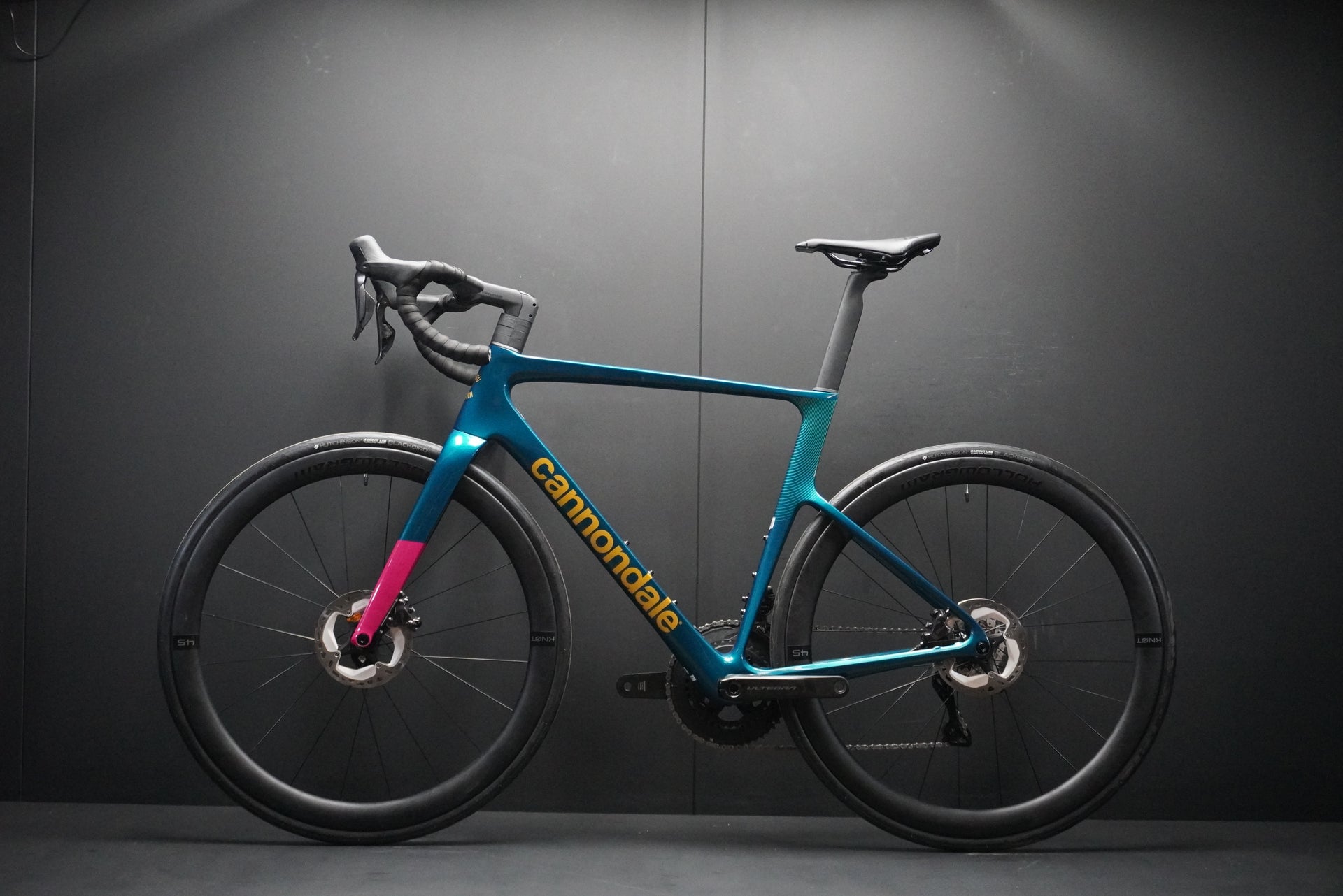 Cannondale Supersix EVO 2 Di2 Carbon Disc Road Bike 2025 - 54cm