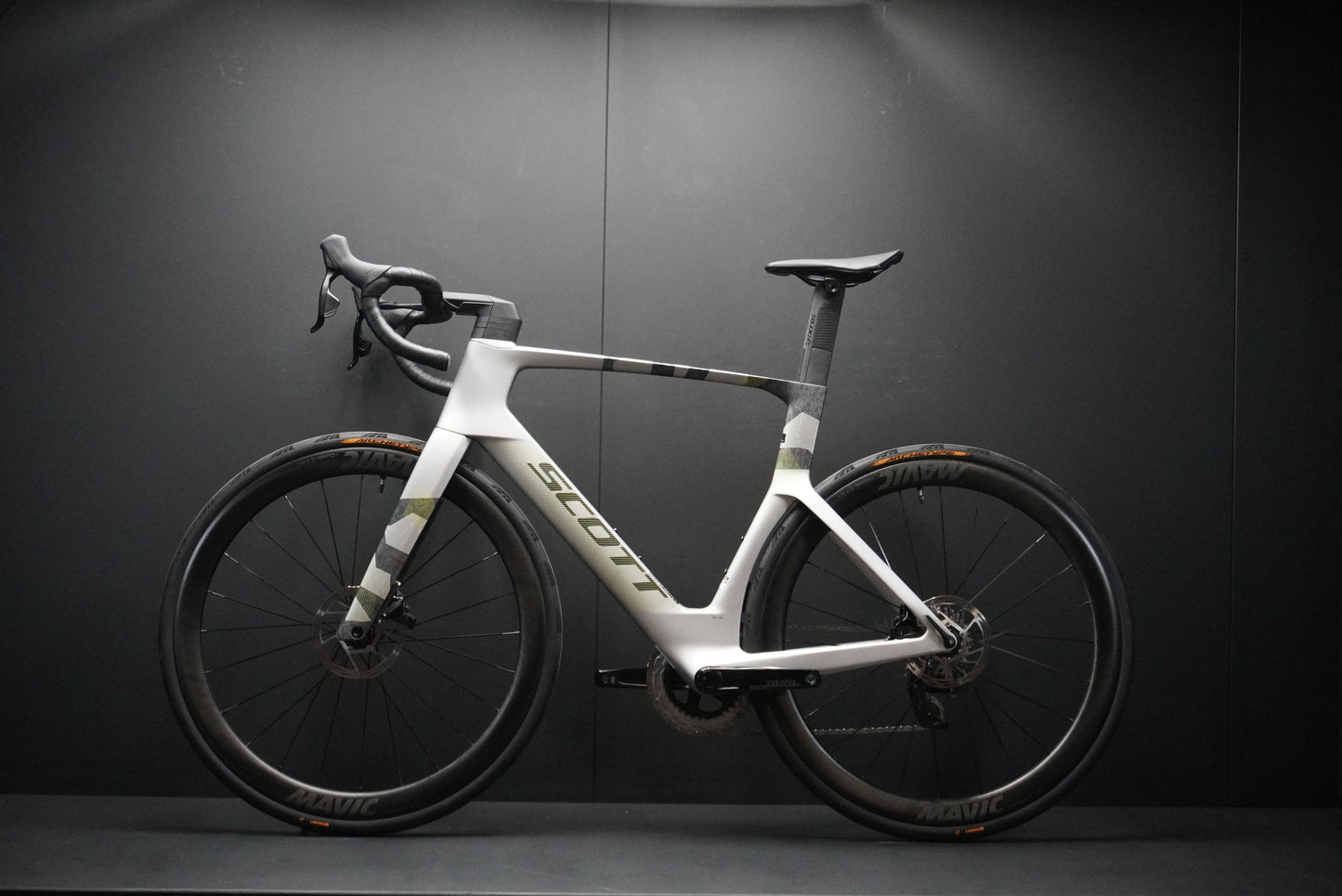 Scott Foil RC Rival AXS Carbon Disc Road Bike 2024 - Large - Upgraded Wheels