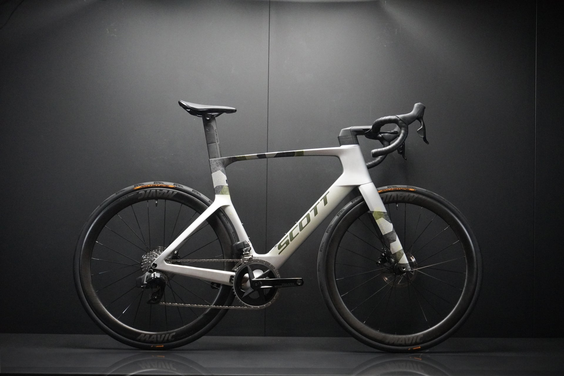 Scott Foil RC Rival AXS Carbon Disc Road Bike 2024 - Large - Upgraded Wheels