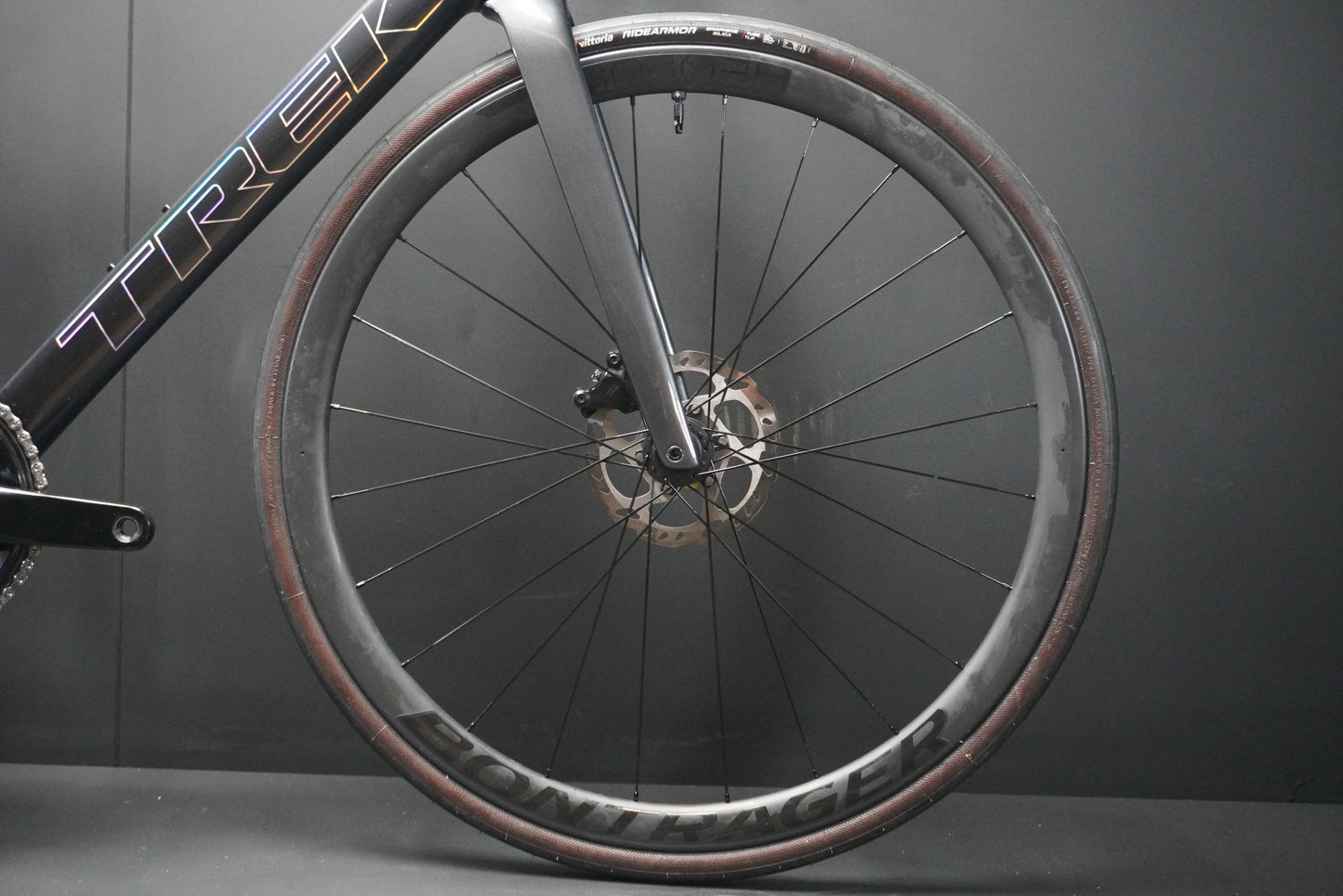 Trek Emonda SL6 Pro 105 Di2 Carbon Disc Road Bike 2023 - 58cm