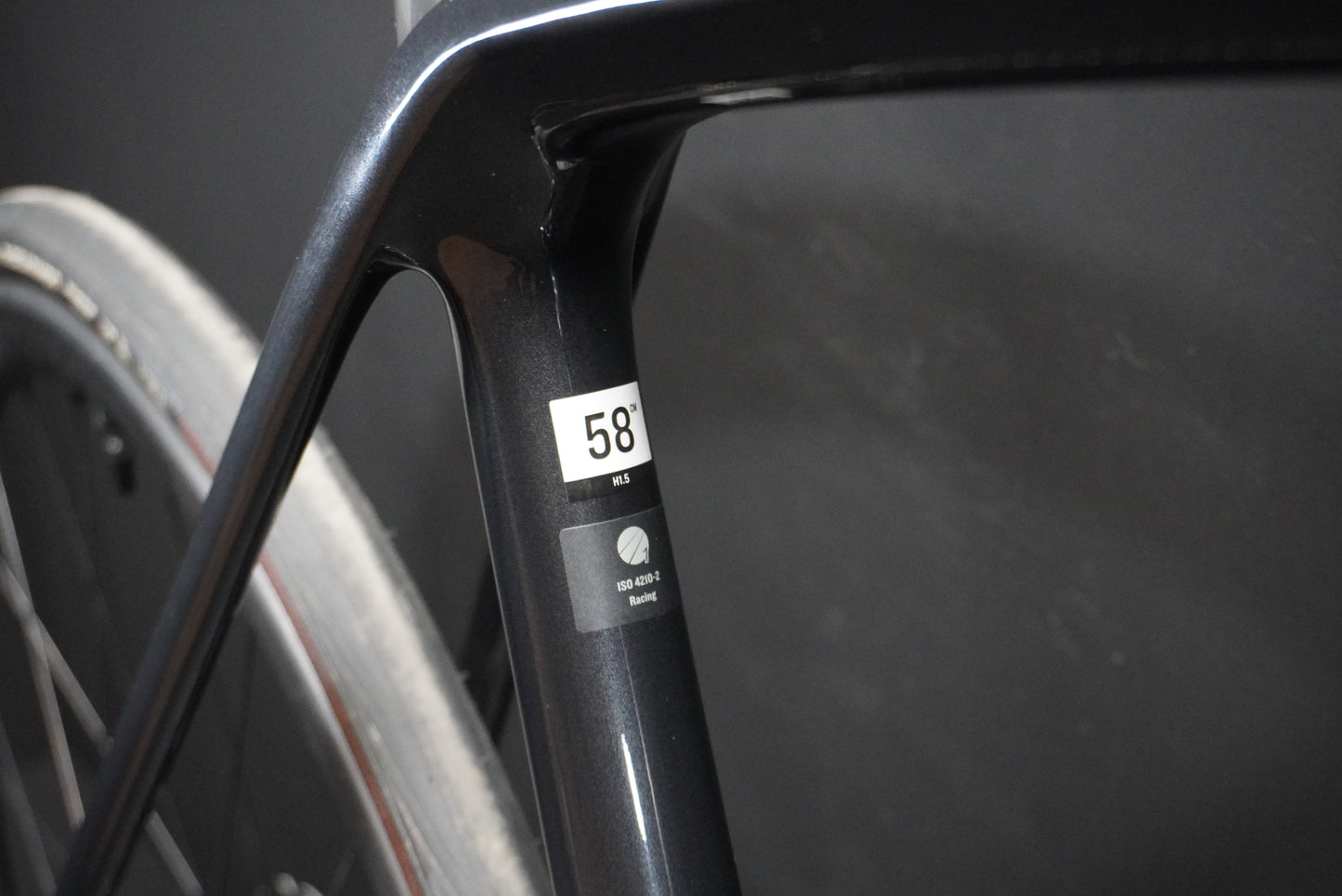 Trek Emonda SL6 Pro 105 Di2 Carbon Disc Road Bike 2023 - 58cm