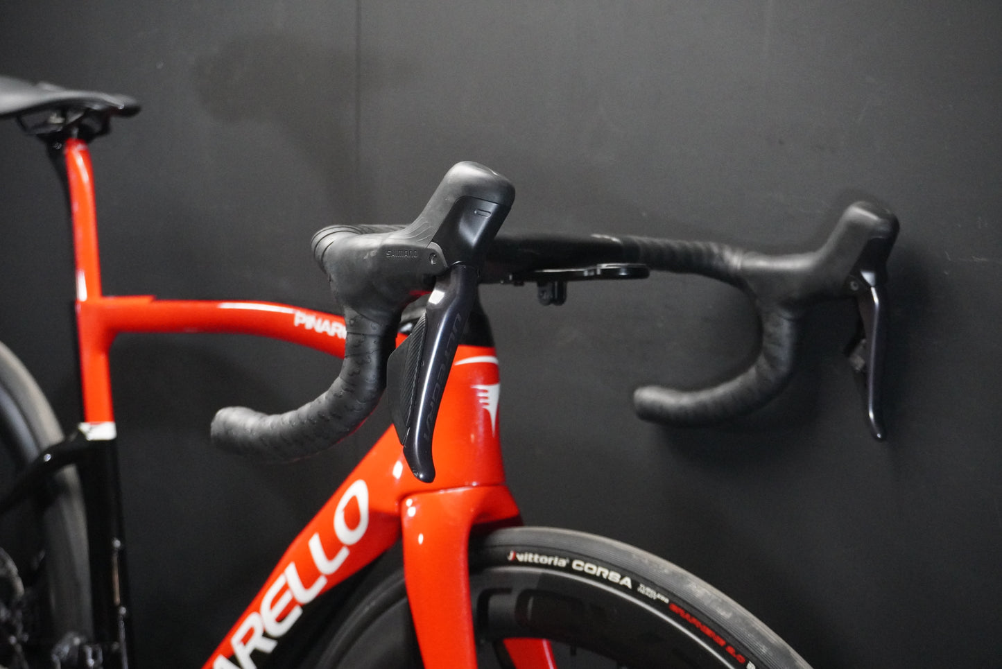 Pinarello F7 Ultegra Di2 Carbon Disc Road Bike 2024 - 530mm