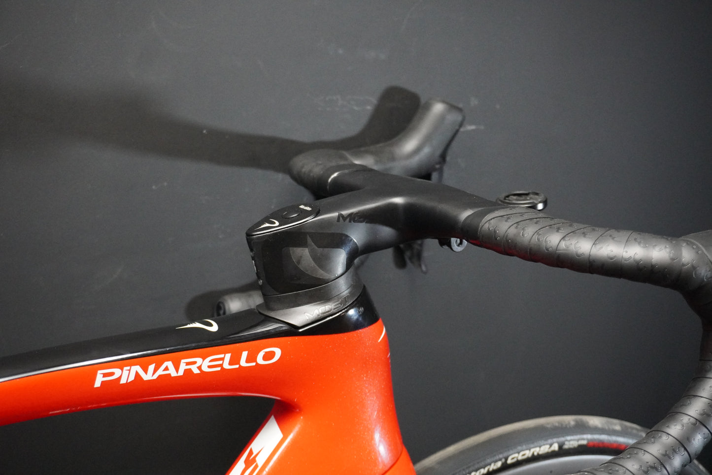 Pinarello F7 Ultegra Di2 Carbon Disc Road Bike 2024 - 530mm