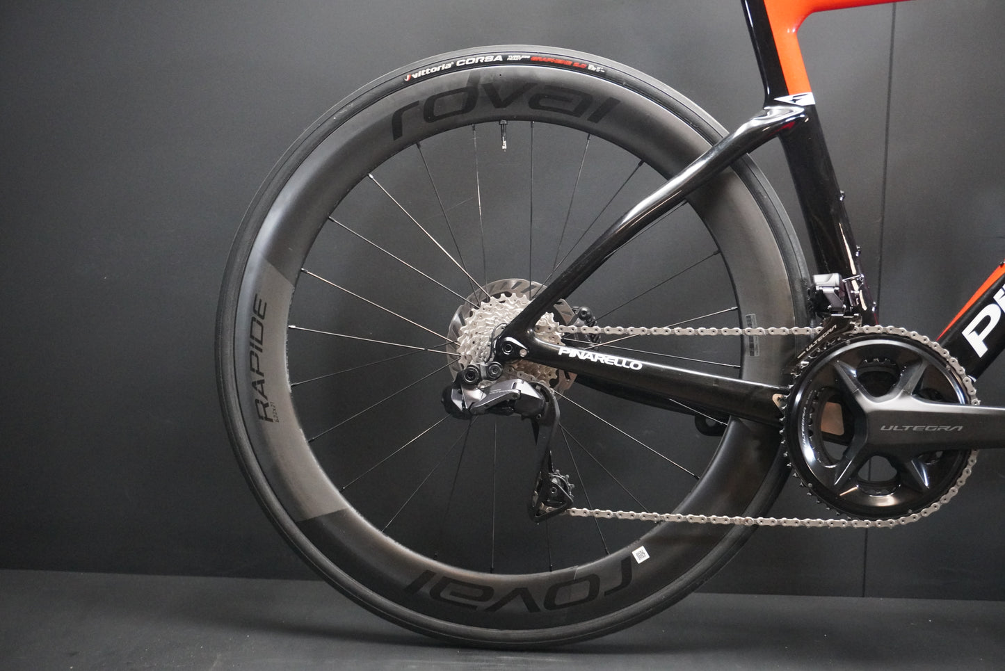 Pinarello F7 Ultegra Di2 Carbon Disc Road Bike 2024 - 530mm