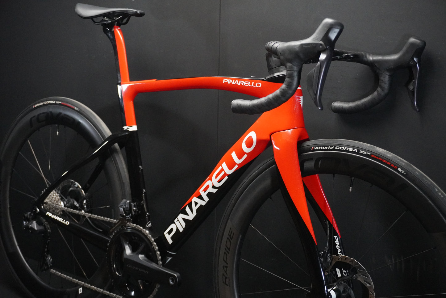 Pinarello F7 Ultegra Di2 Carbon Disc Road Bike 2024 - 530mm