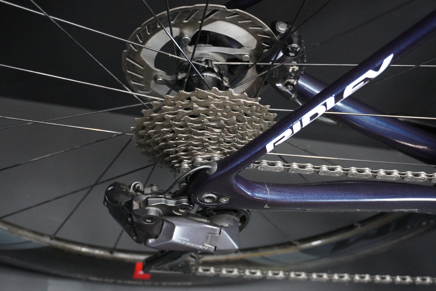 Ridley Helium SLX Di2 Carbon Disc Road Bike 2023 - Large