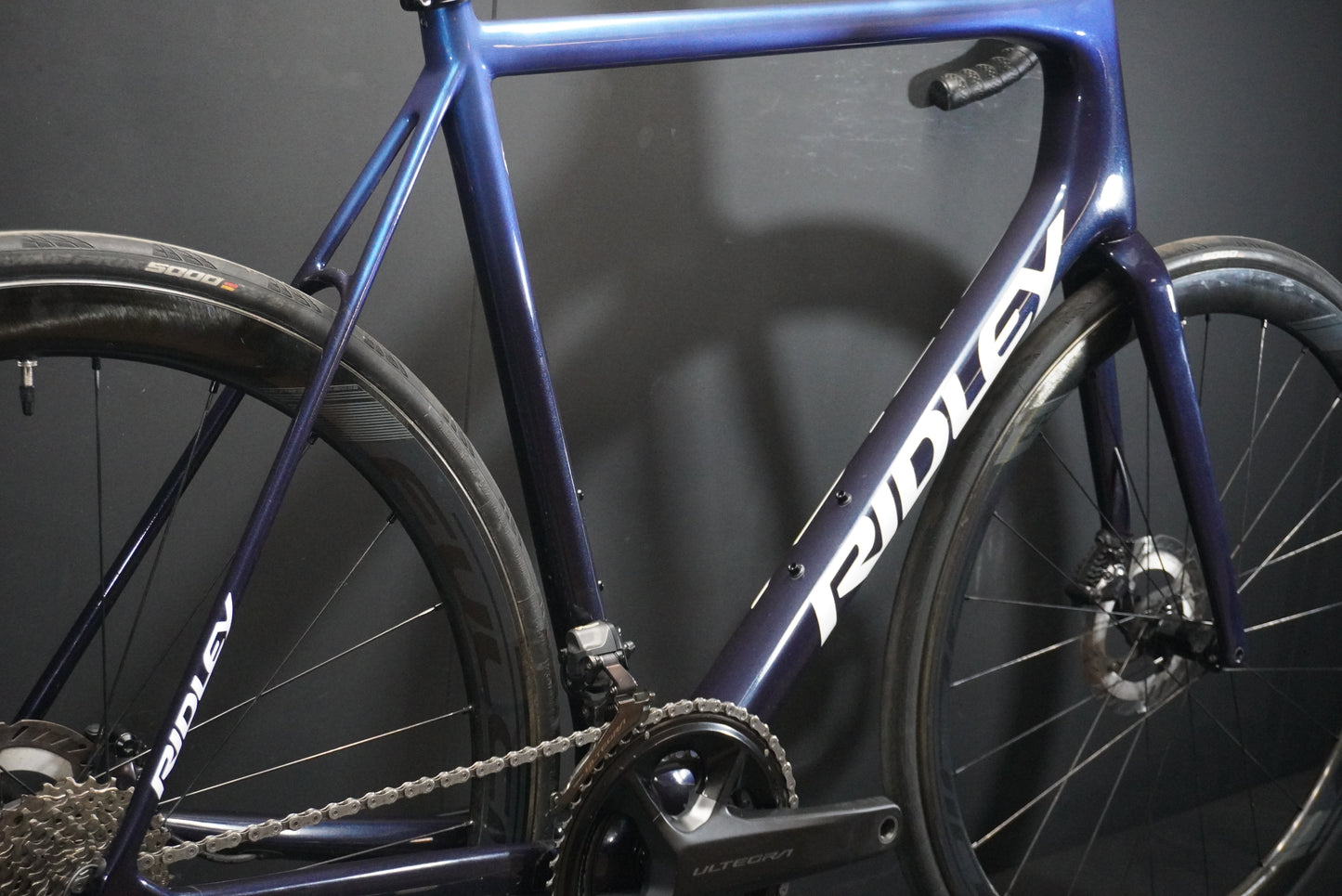 Ridley Helium SLX Di2 Carbon Disc Road Bike 2023 - Large