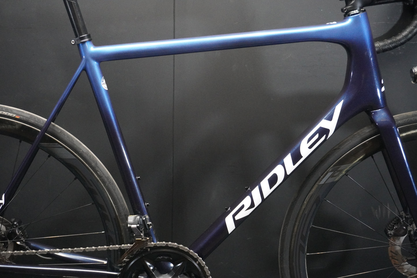 Ridley Helium SLX Di2 Carbon Disc Road Bike 2023 - Large