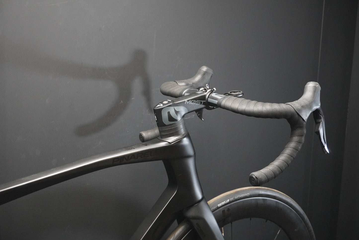 Pinarello Prince Ultegra Di2 Carbon Disc Road Bike 2022 - 560mm
