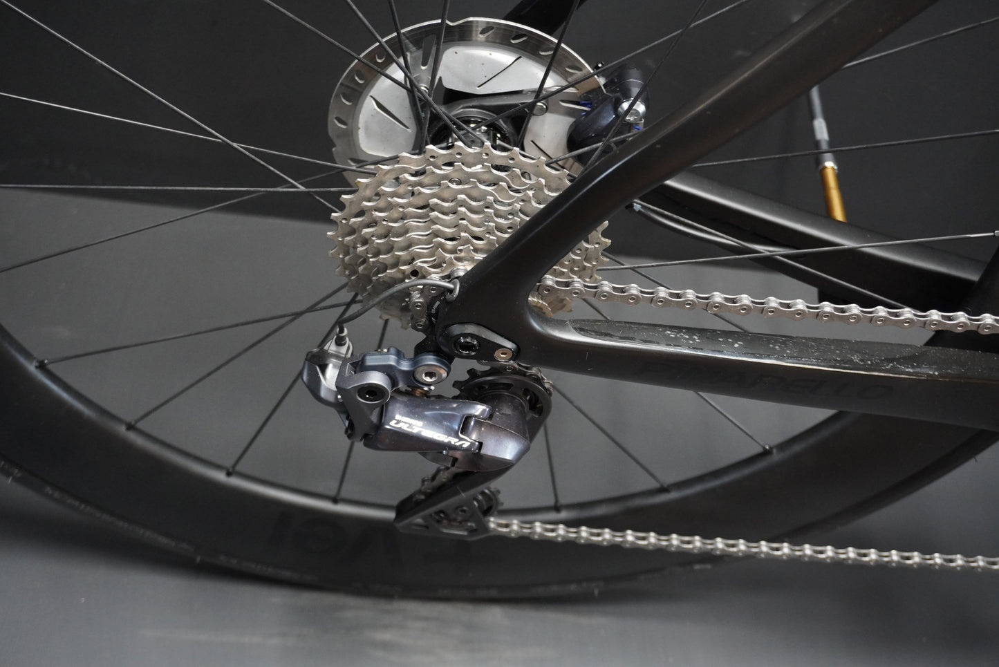 Pinarello Prince Ultegra Di2 Carbon Disc Road Bike 2022 - 560mm