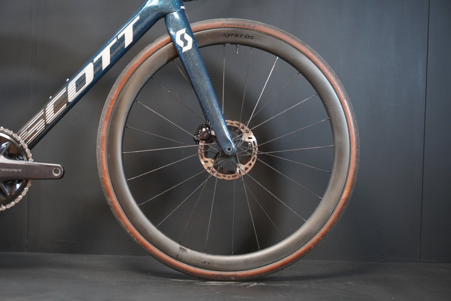 Scott Addict RC Pro Di2 Carbon Disc Road Bike 2023 - XL (58cm)