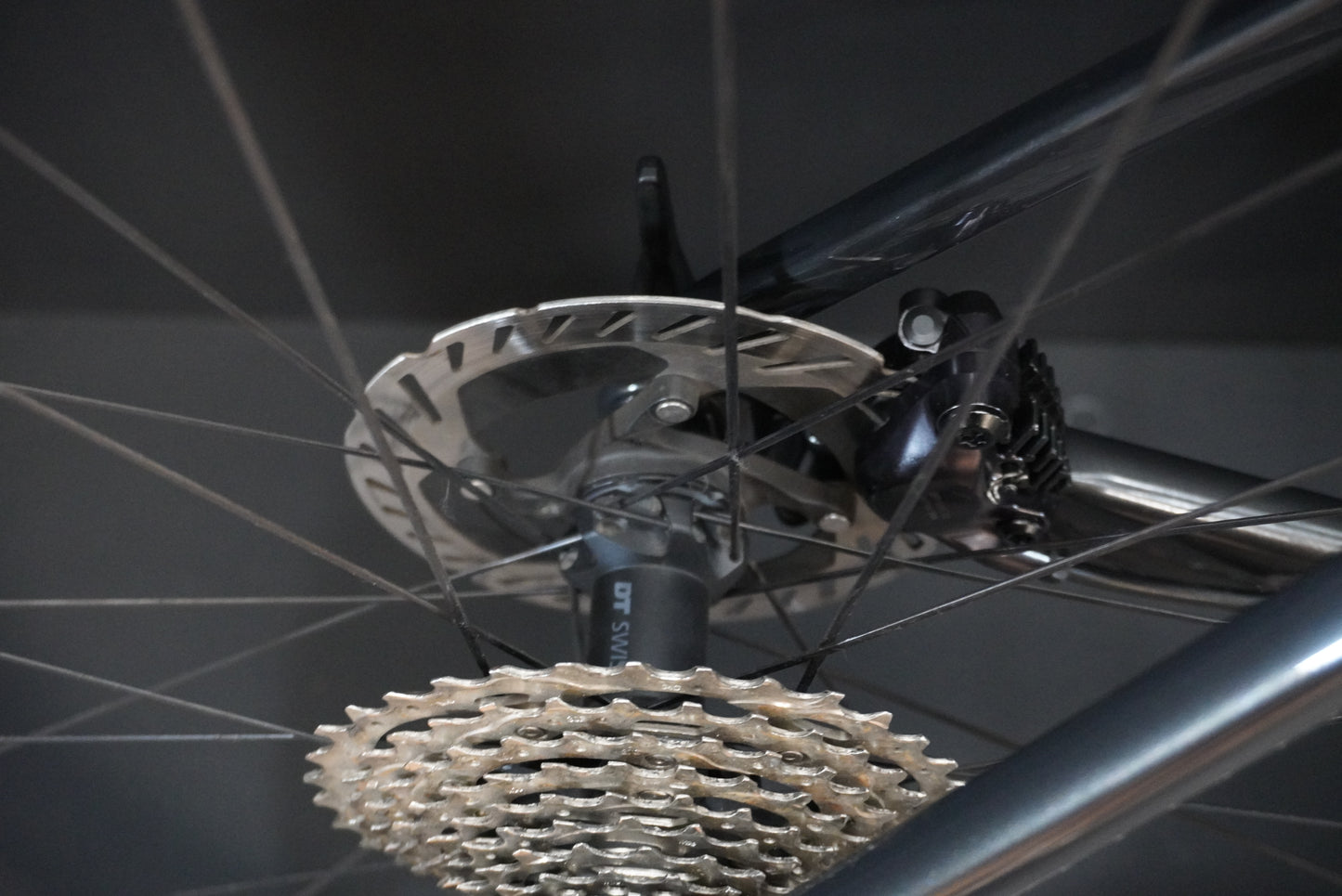 Scott Addict RC Pro Di2 Carbon Disc Road Bike 2023 - XL (58cm)