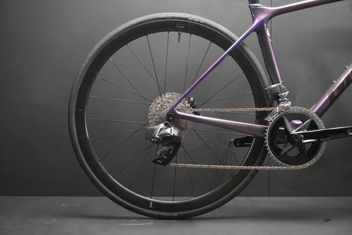 Giant TCR Advanced Pro 1 Rival AXS Carbon Disc Road Bike 2024 - Small