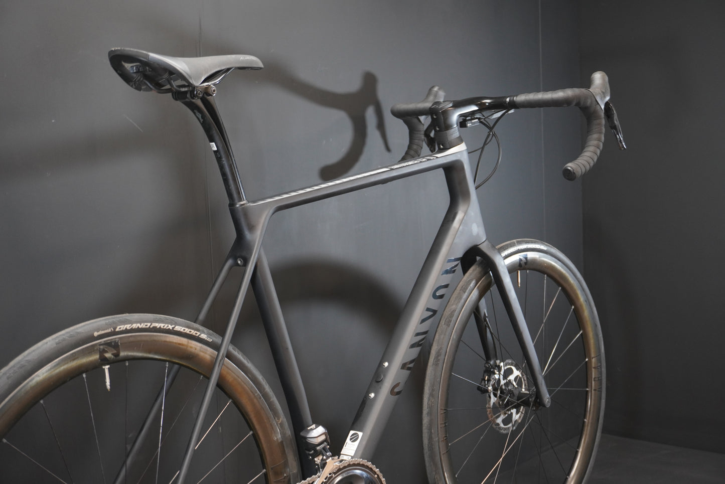 Canyon Endurace CF SL 8.0 Aero Di2 & P/M  Carbon Disc Road Bike 2020 - XL