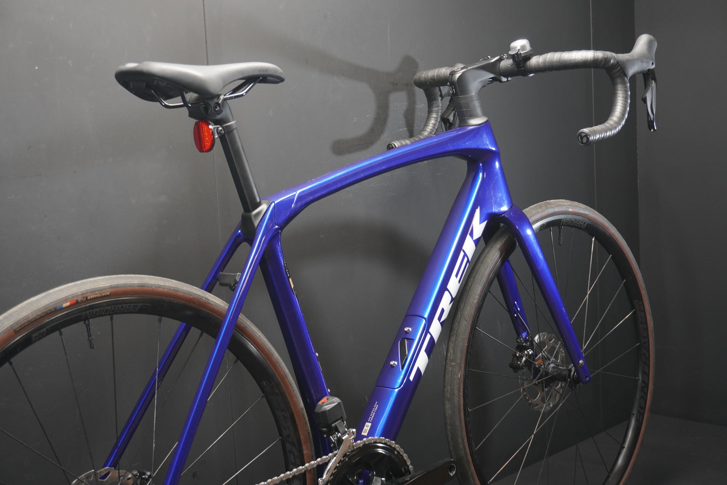 Trek Domane SL6 Gen 4 105 Di2  Carbon Disc Road Bike 2024 - 56cm