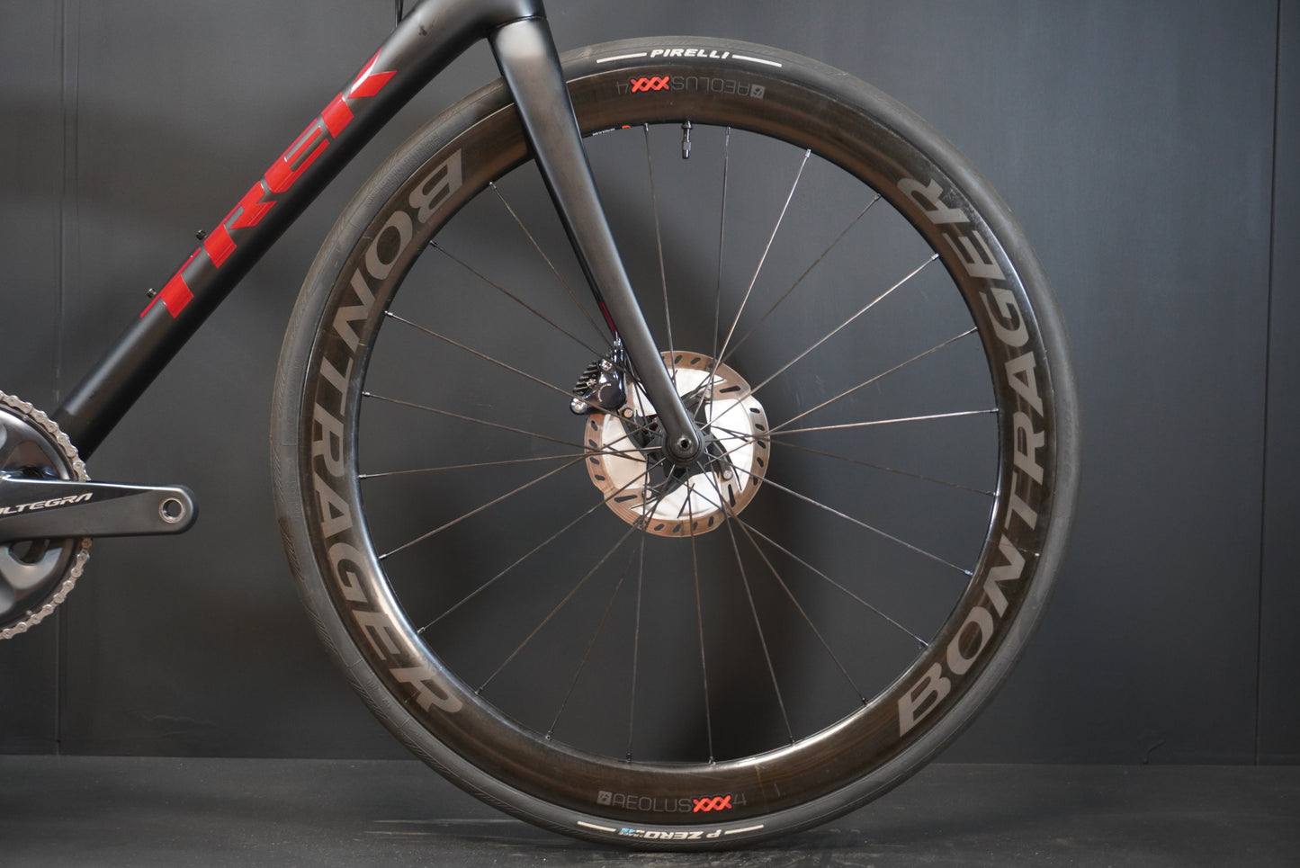 Trek Emonda SLR Ultegra Di2 Carbon Disc Road Bike - 2022 - 56cm