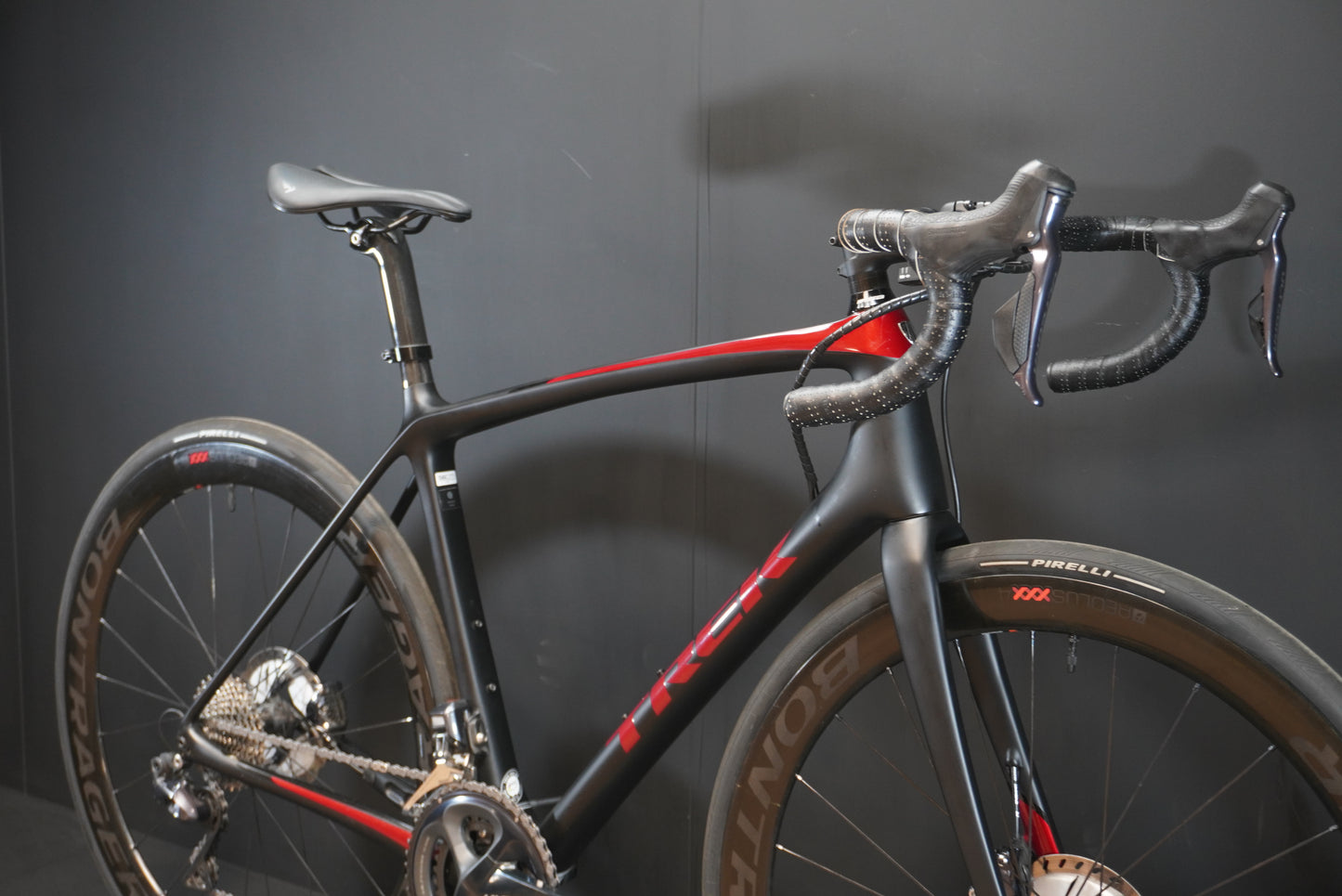 Trek Emonda SLR Ultegra Di2 Carbon Disc Road Bike - 2022 - 56cm