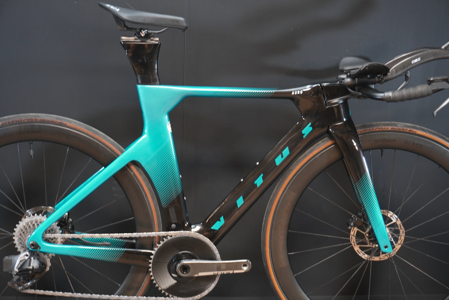 Vitus Auro Carbon SRAM Red AXS Carbon Disc TT Bike - 2023 - Small