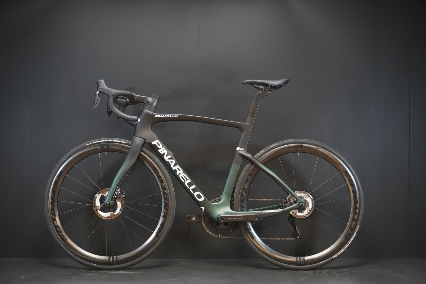 Pinarello F9 Fastest Green Ultegra Di2 Carbon Disc Road Bike 2025 - 545mm