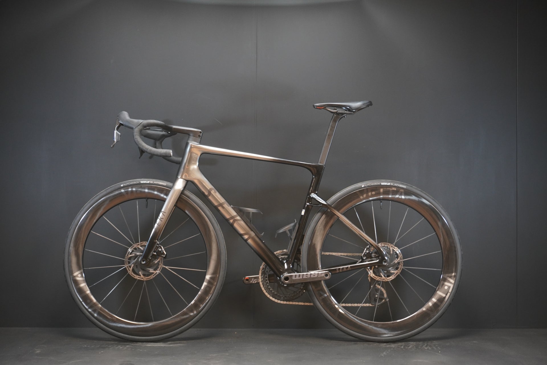 Seka Spear RDC Chronos SRAM Force E1 AXS & P/M Carbon Disc Road Bike  - LR 7.2Kg