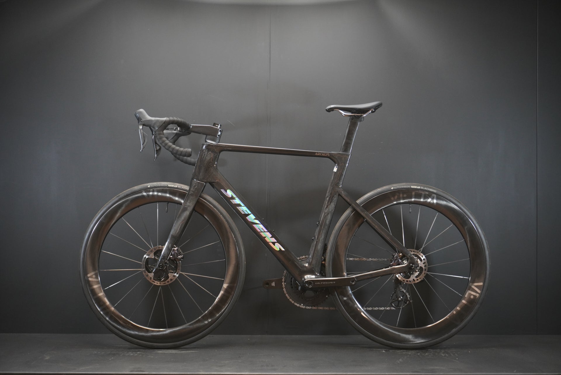 Stevens Arcalis Di2 Carbon Disc Road Bike 2025 - 58cm